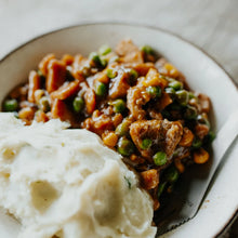 Load image into Gallery viewer, Back Country Cuisine Roast Chicken
